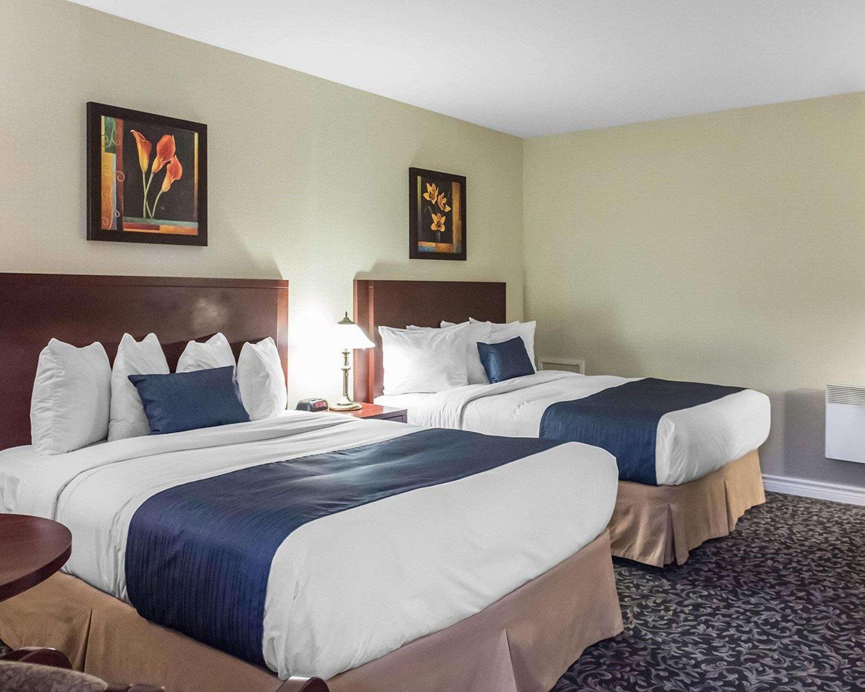 Quality Inn Мон-Лорье Екстер'єр фото