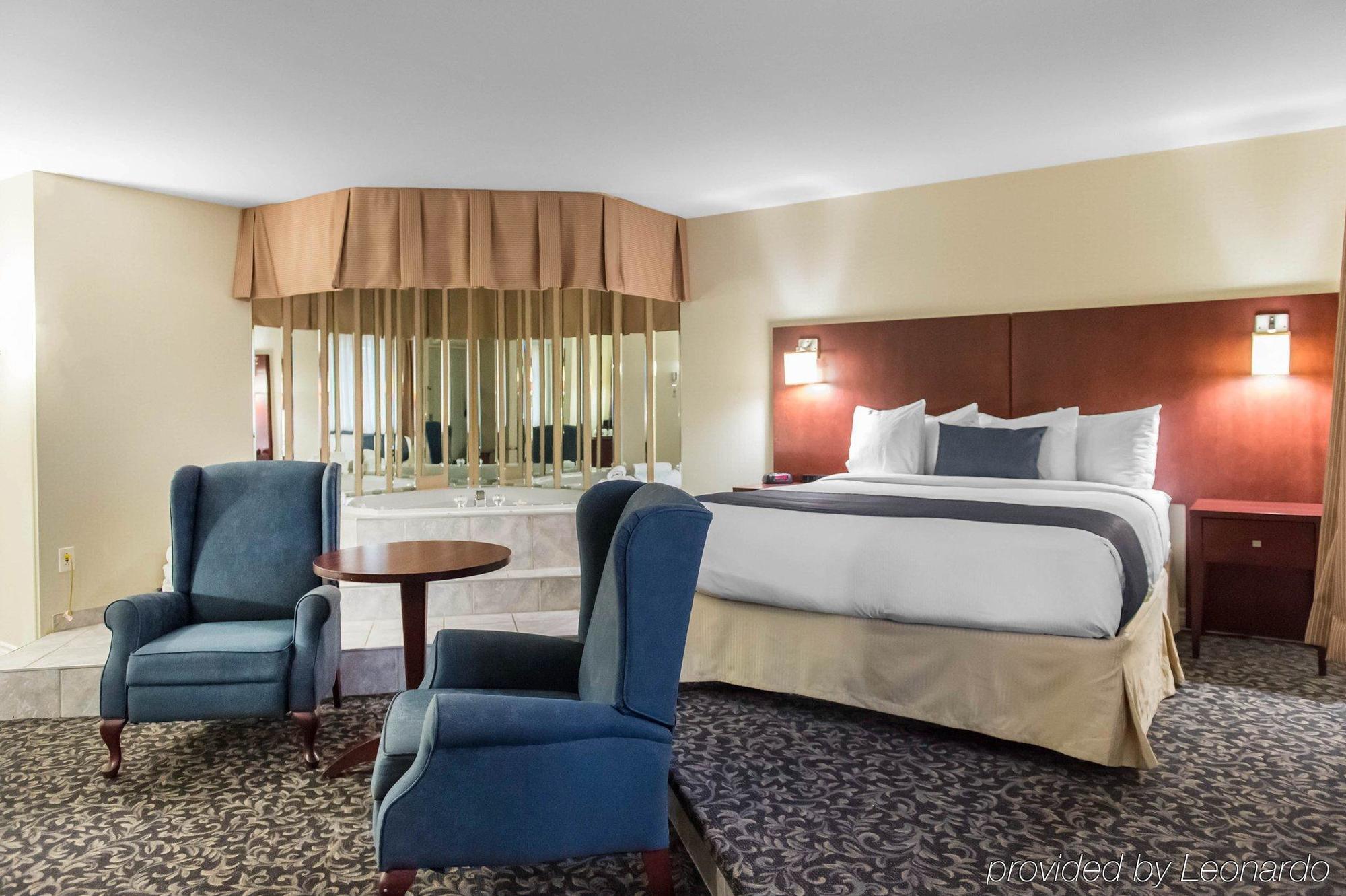 Quality Inn Мон-Лорье Екстер'єр фото