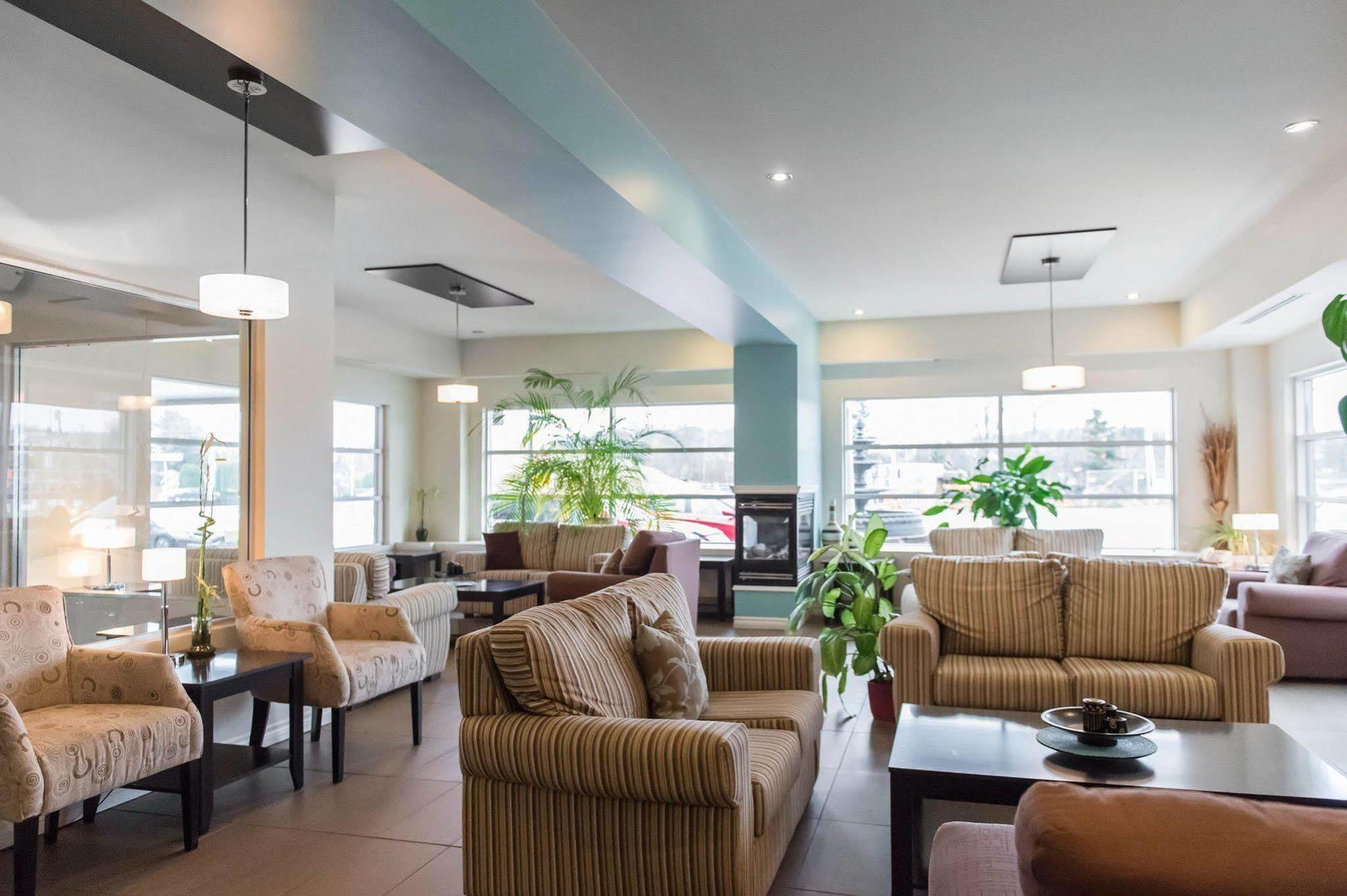 Quality Inn Мон-Лорье Екстер'єр фото